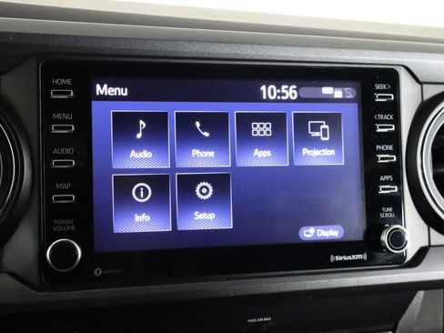 Used 2020 Toyota Tacoma TRD Sport AWD/4WD image 33