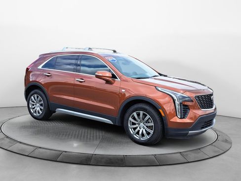 Used 2019 Cadillac XT4 Premium Luxury w/ Enhanced Visibility Package FWD image 1