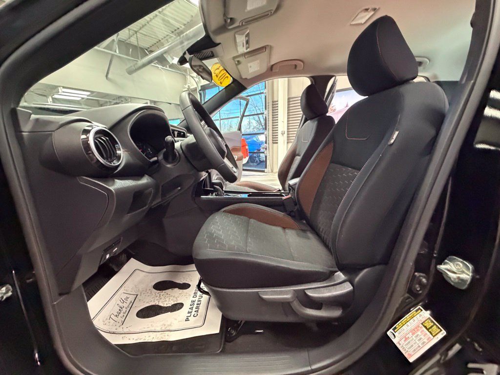 Used 2023 Nissan Kicks SR FWD image 53