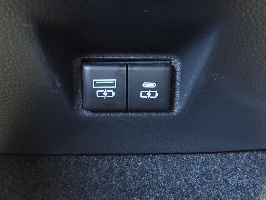Certified 2026 Toyota Camry SE w/ Convenience Package FWD image 15
