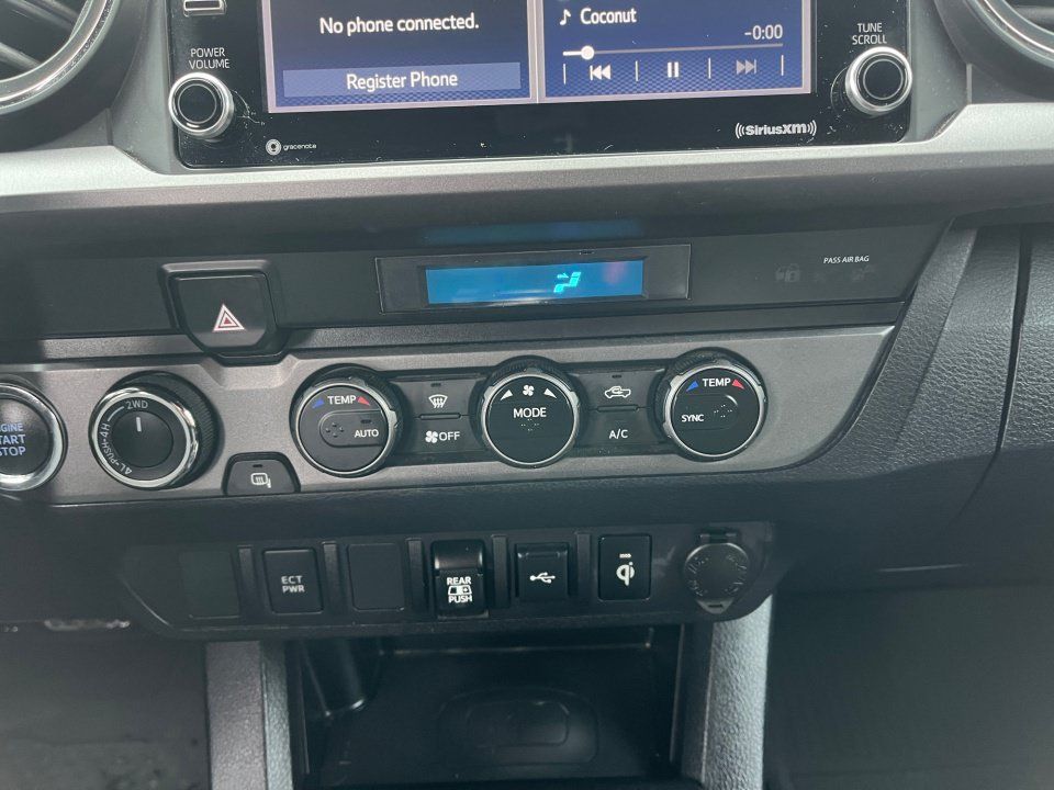 Used 2021 Toyota Tacoma TRD Sport AWD/4WD image 18
