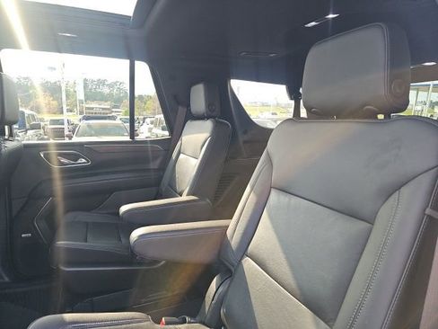 Used 2021 Chevrolet Tahoe Z71 w/ Z71 Signature Package image 15