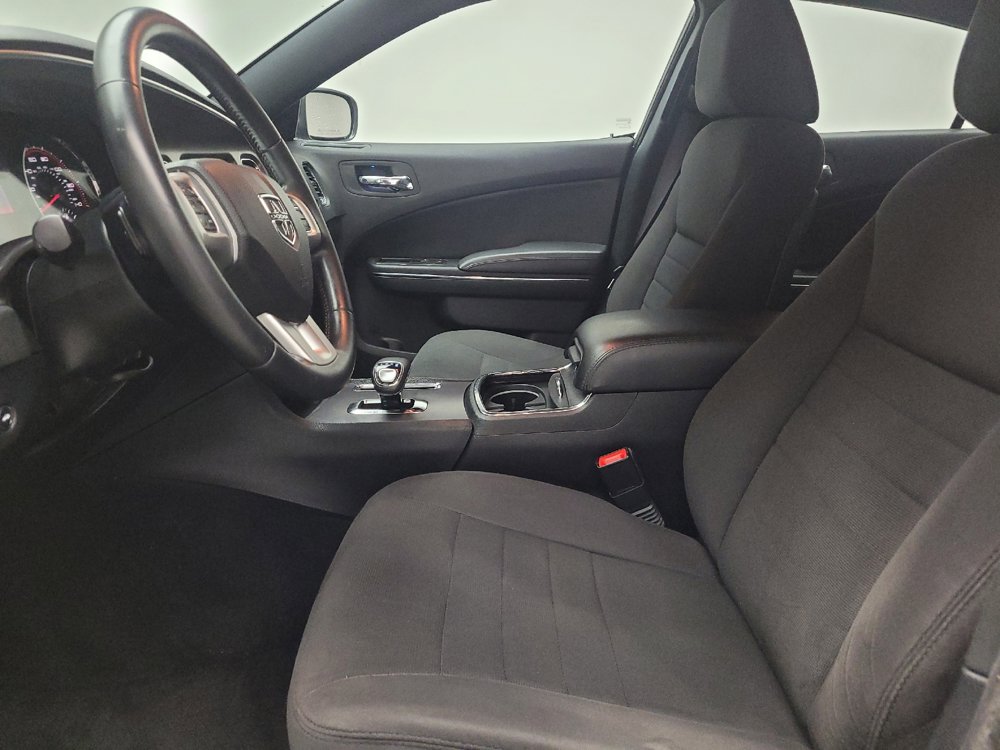 Used 2014 Dodge Charger SE w/ Connectivity Group RWD image 17