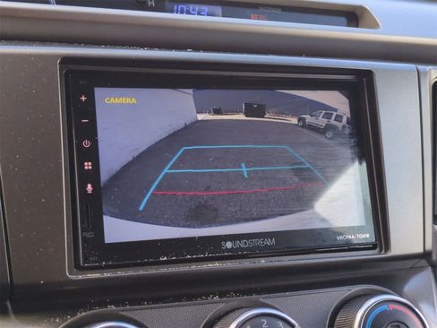 Used 2015 Toyota RAV4 LE image 27