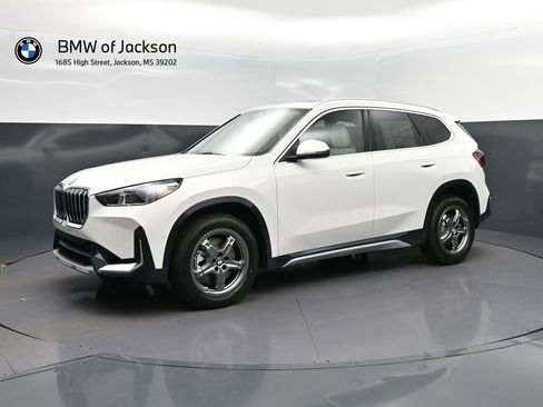 New 2026 BMW X1 xDrive28i w/ Technology Package AWD/4WD image 3