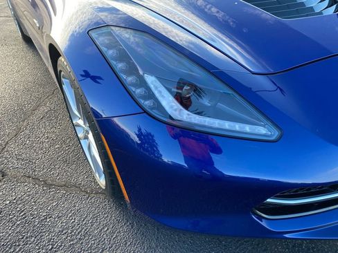 Used 2018 Chevrolet Corvette Stingray Coupe w/ 1LT image 3