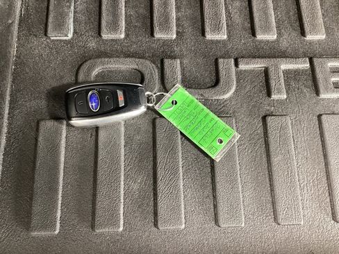 Used 2020 Subaru Outback Premium image 30