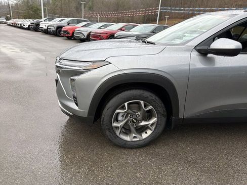 New 2026 Chevrolet Trax LT image 9