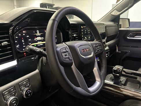 New 2026 GMC Sierra 1500 Elevation image 14