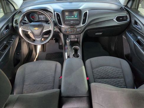 Used 2018 Chevrolet Equinox LT image 17