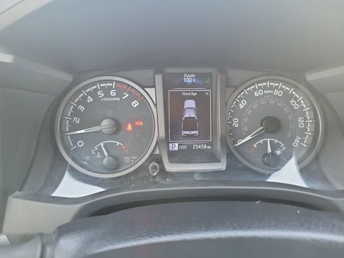 Used 2023 Toyota Tacoma TRD Off-Road AWD/4WD image 11