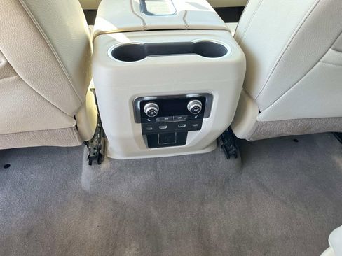 Used 2021 GMC Yukon XL Denali w/ Denali Premium Package image 17