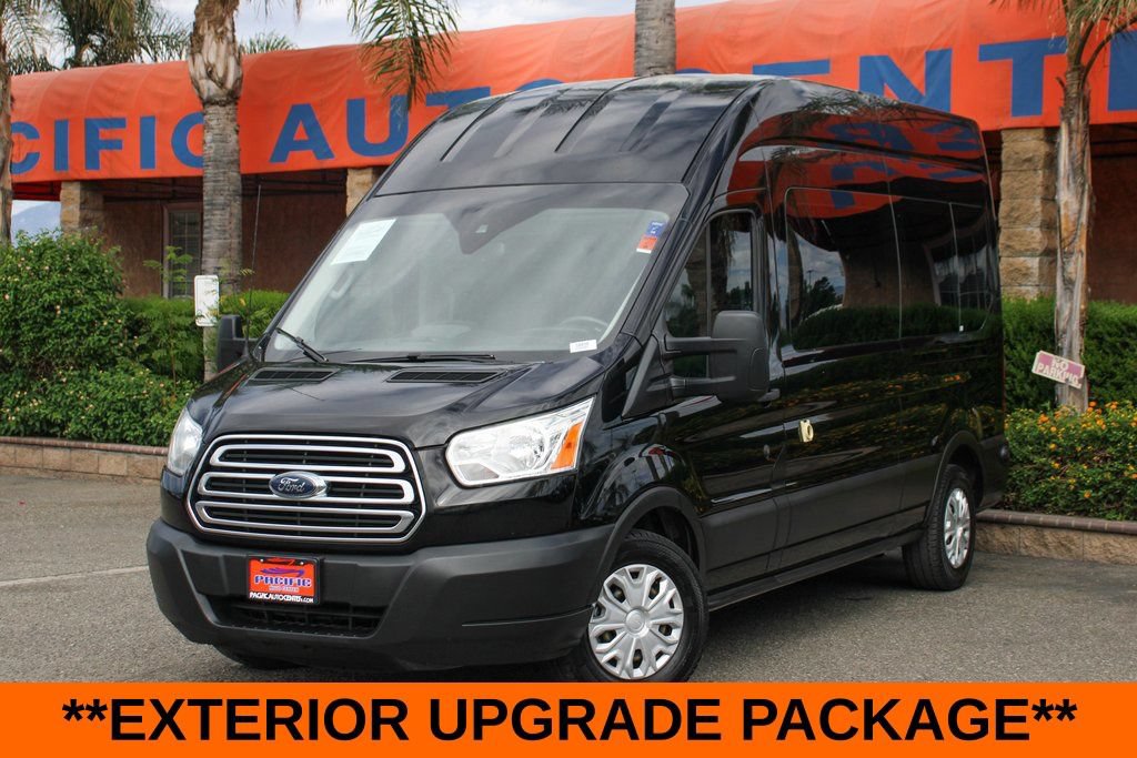 Used 2019 Ford Transit 350 XLT RWD image 4