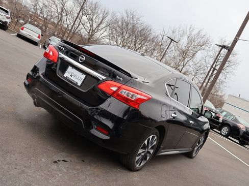Used 2017 Nissan Sentra SR image 7