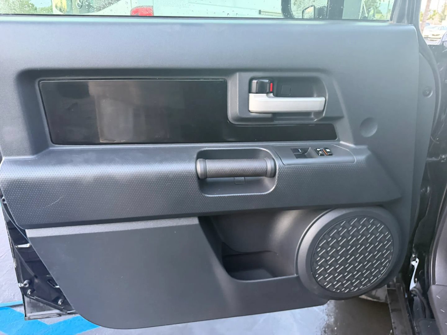 Used 2014 Toyota FJ Cruiser 4WD w/ Upgrade Package image 9