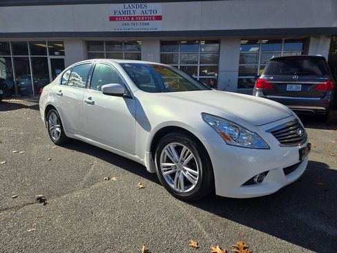 Used 2013 INFINITI G37 x Sedan w/ Premium Pkg image 8