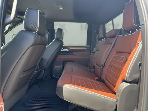 New 2026 GMC Sierra 2500 Denali Ultimate AWD/4WD image 14