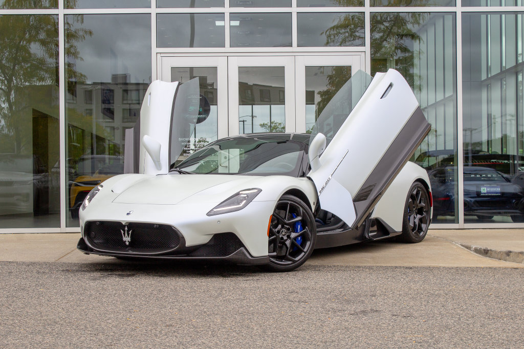 Used 2022 Maserati MC20 Coupe RWD image 1