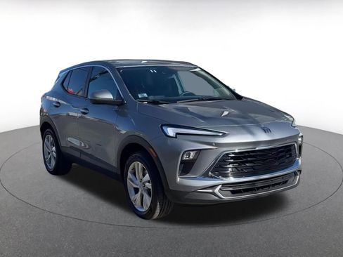 Used 2025 Buick Encore GX Preferred image 3