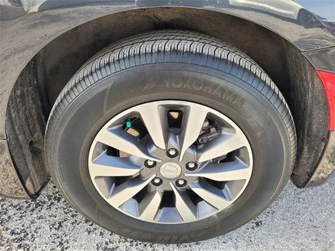 Certified 2020 Chrysler Pacifica Limited w/ Advanced Safetytec Group image 24