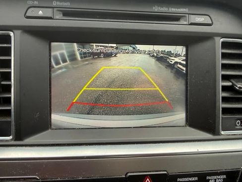 Used 2016 Hyundai Sonata SE FWD image 13
