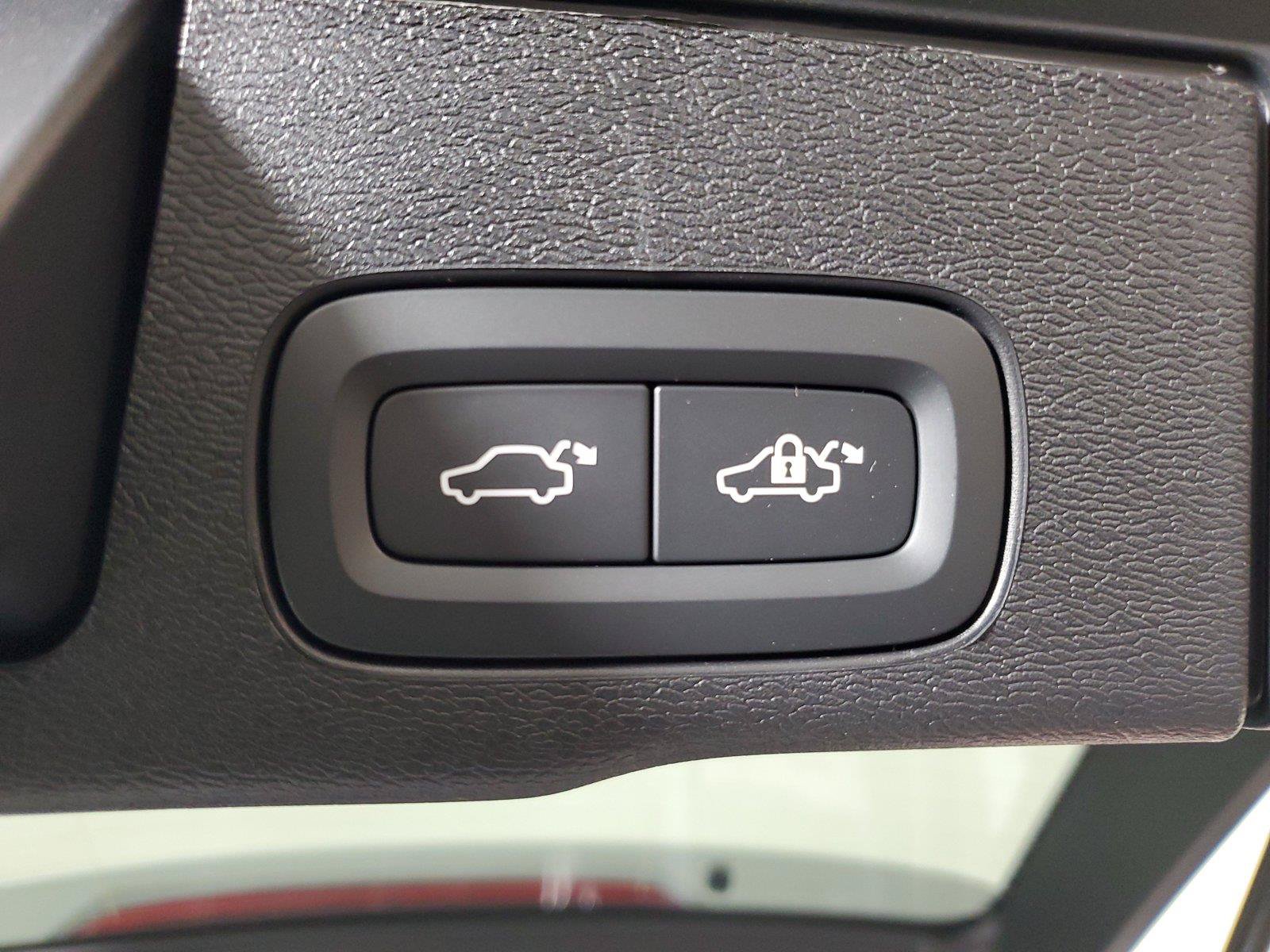 Used 2026 Volvo XC60 B5 Core w/ Climate Package AWD/4WD image 10