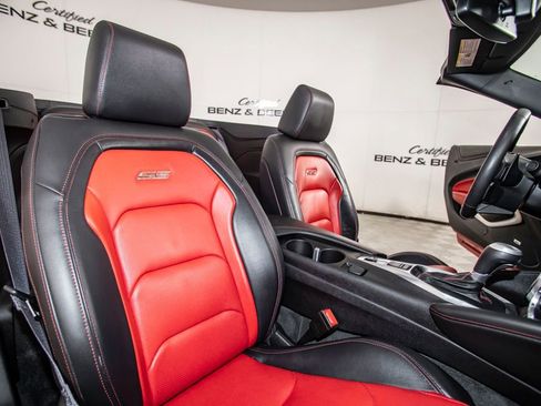 Used 2016 Chevrolet Camaro SS RWD image 19