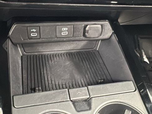 Used 2024 Toyota Prius LE image 27