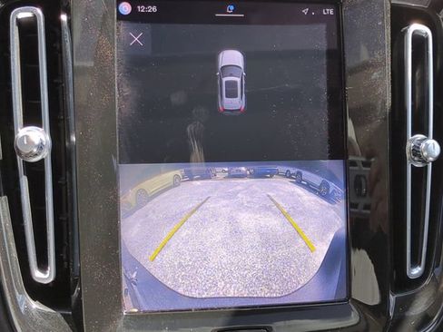 Used 2023 Volvo XC40 B5 Plus w/ Protection Package Premier image 20