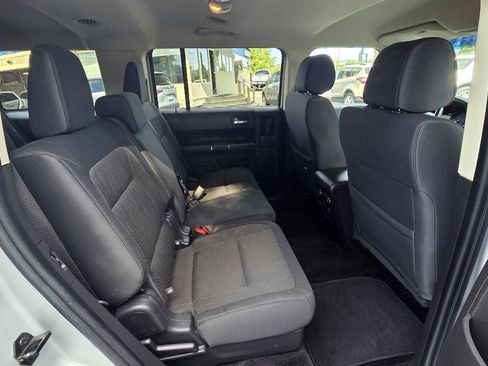 Used 2018 Ford Flex SEL AWD/4WD image 15