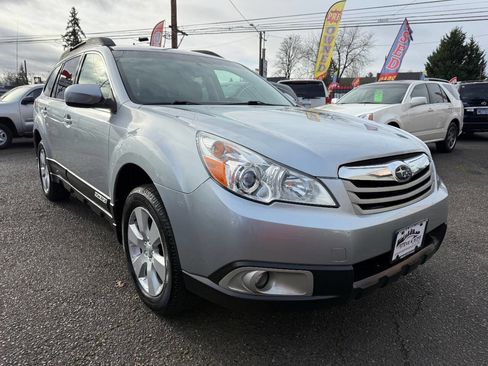 Used 2012 Subaru Outback 2.5i Premium w/ All-Weather Pkg image 3