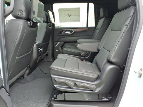 New 2026 GMC Yukon XL Denali w/ Denali Reserve Package AWD/4WD image 14