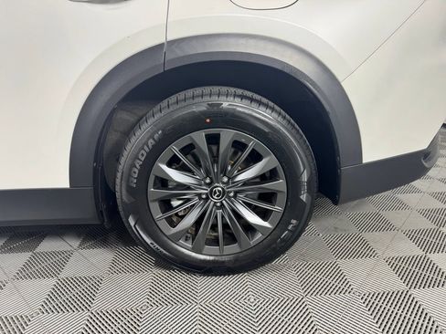 Used 2025 MAZDA CX-70 3.3 Turbo w/ Preferred Package AWD/4WD image 36