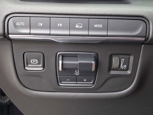 Certified 2024 Cadillac Escalade Sport w/ LPO, ONYX Package image 27