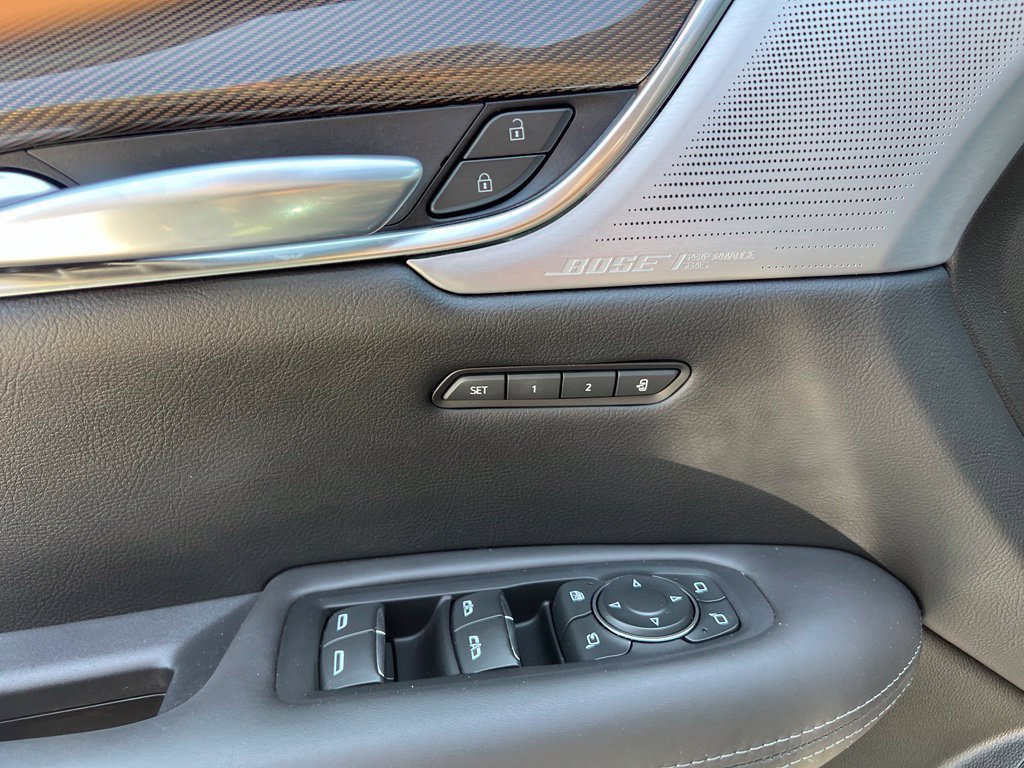 Used 2024 Cadillac XT5 Sportv w/ Platinum Package AWD/4WD image 22