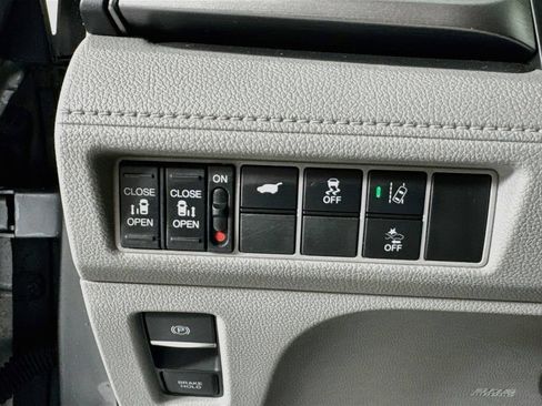 Used 2020 Honda Odyssey EX-L image 21