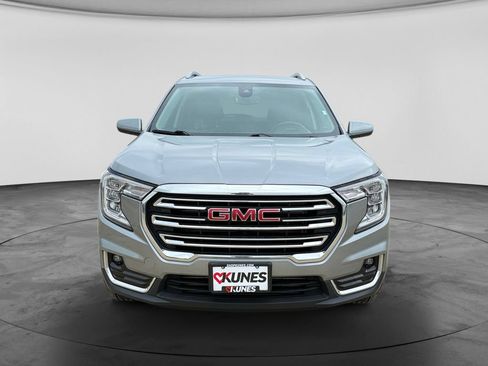 Used 2024 GMC Terrain SLT AWD/4WD image 4