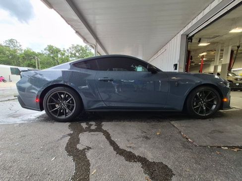 Used 2024 Ford Mustang Dark Horse RWD image 6