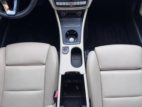 Used 2019 Mercedes-Benz GLA 250 4MATIC image 20