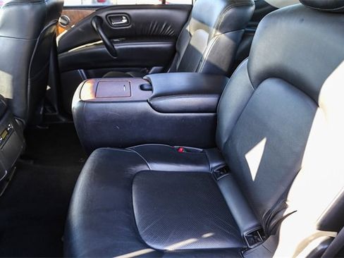 Used 2022 Nissan Armada SL w/ Captain's Chairs Package image 17