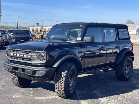 New 2025 Ford Bronco 4-Door w/ Sasquatch Package AWD/4WD image 7