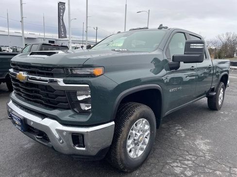 New 2026 Chevrolet Silverado 2500 LT w/ Safety Package AWD/4WD image 19