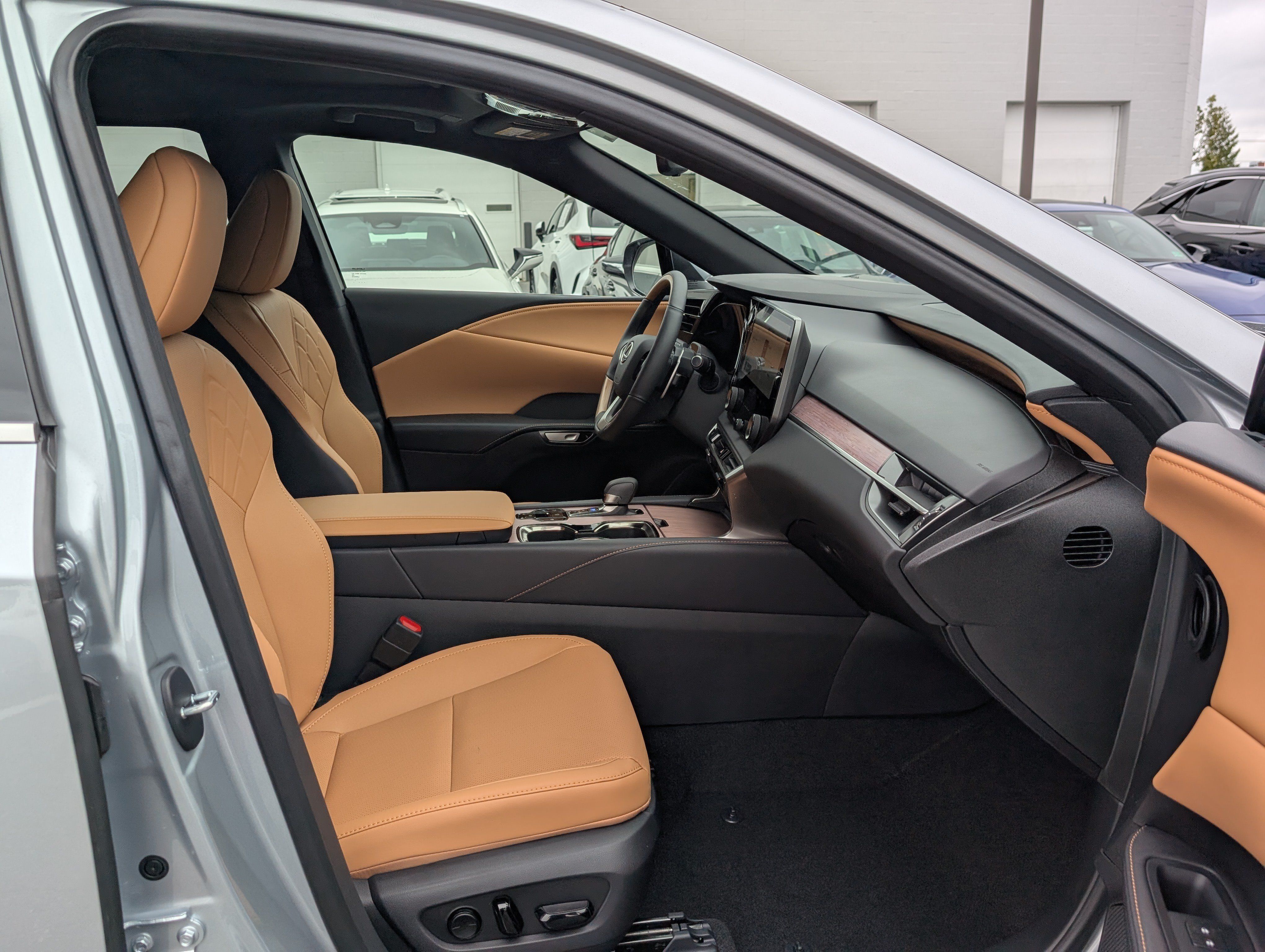 New 2026 Lexus RX 350h w/ Convenience Package AWD/4WD image 7