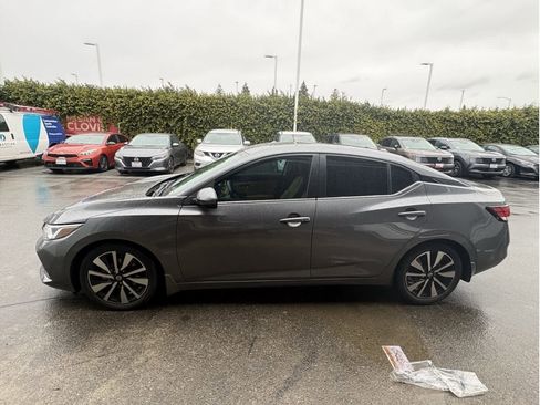 Used 2023 Nissan Sentra SV w/ SV Premium Package image 6