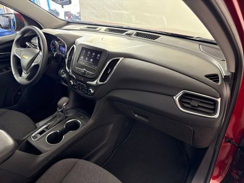 Used 2023 Chevrolet Equinox LT FWD image 30