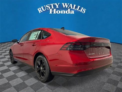 New 2025 Honda Accord SE image 5