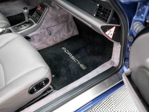 Used 1997 Porsche 911 Carrera RWD image 45