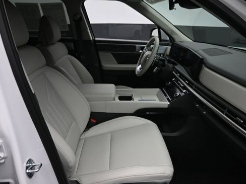 Used 2026 Hyundai Santa Fe SEL image 7