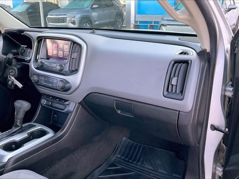 Used 2017 Chevrolet Colorado LT image 17