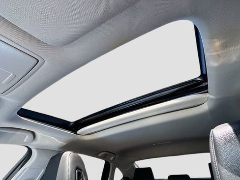 Used 2022 Acura TLX image 23